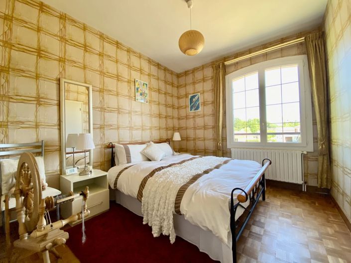 Image No.10-4 Bed House for sale