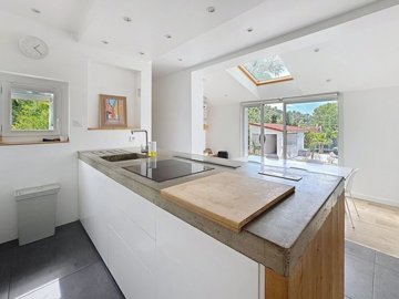 b792679d186cad0638f907880a24e7a47964f09a83192