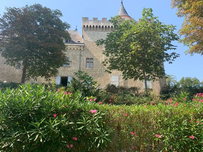 Image No.13-1 Bed Property for sale