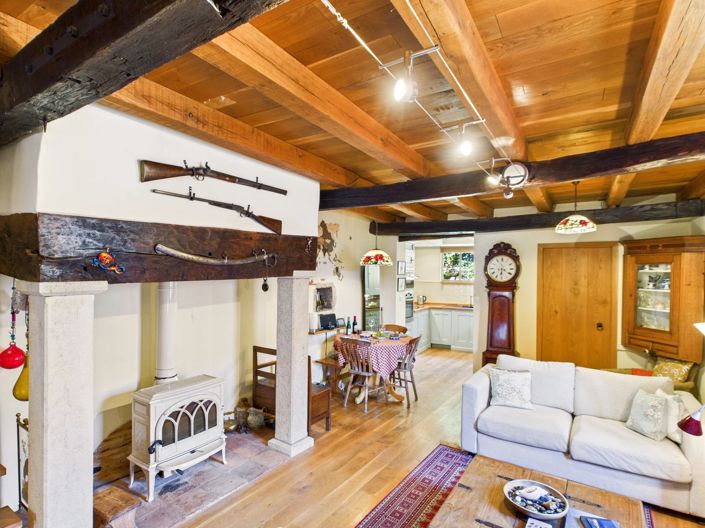 Image No.6-5 Bed Village House for sale