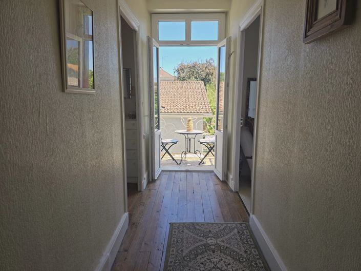 Image No.14-4 Bed House for sale