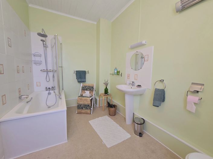 Image No.9-4 Bed House for sale