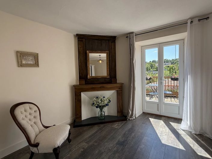 Image No.10-5 Bed House for sale