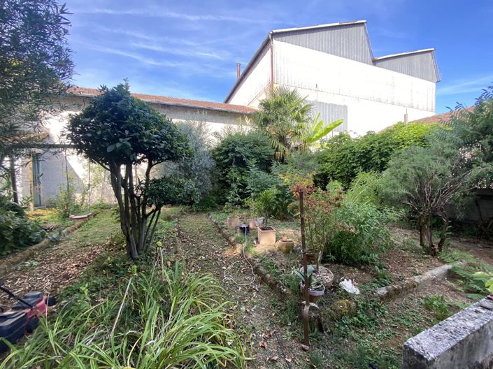 Image No.2-4 Bed House for sale