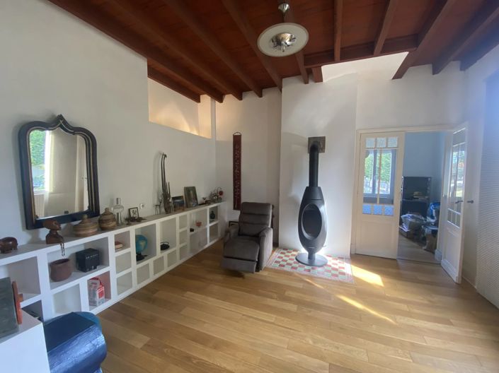 Image No.3-4 Bed House for sale