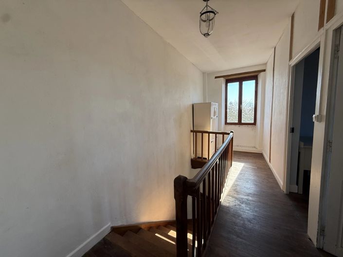 Image No.6-2 Bed House for sale