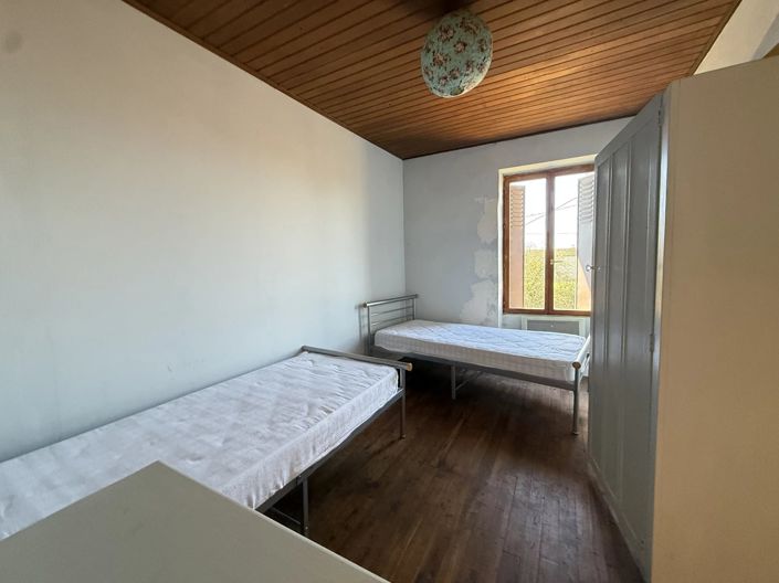 Image No.8-2 Bed House for sale