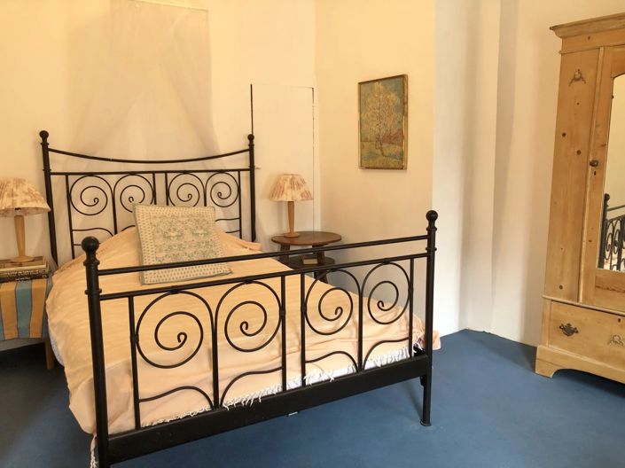 Image No.13-6 Bed House for sale