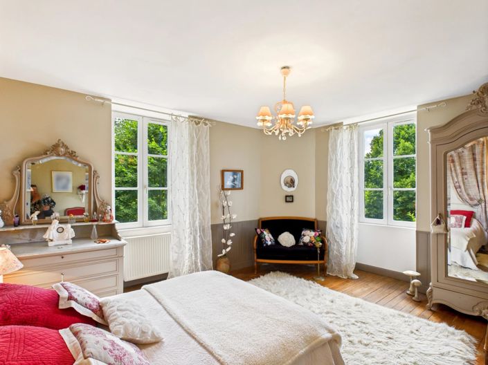 Image No.11-6 Bed House for sale