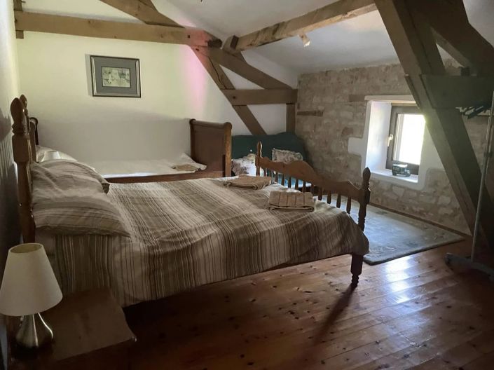 Image No.12-5 Bed House for sale