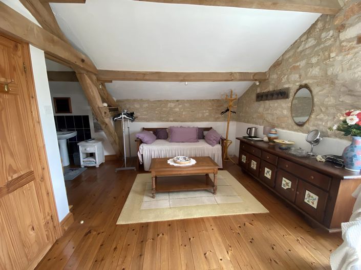 Image No.9-5 Bed House for sale