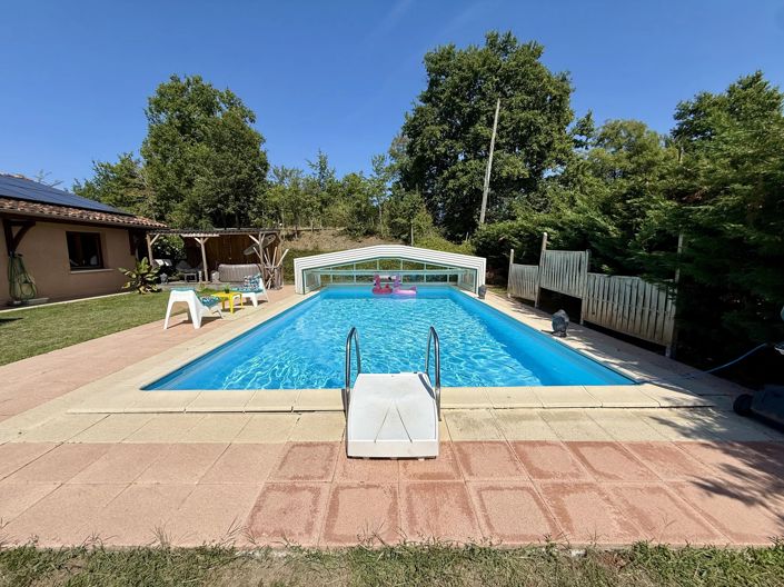 Image No.2-4 Bed House for sale