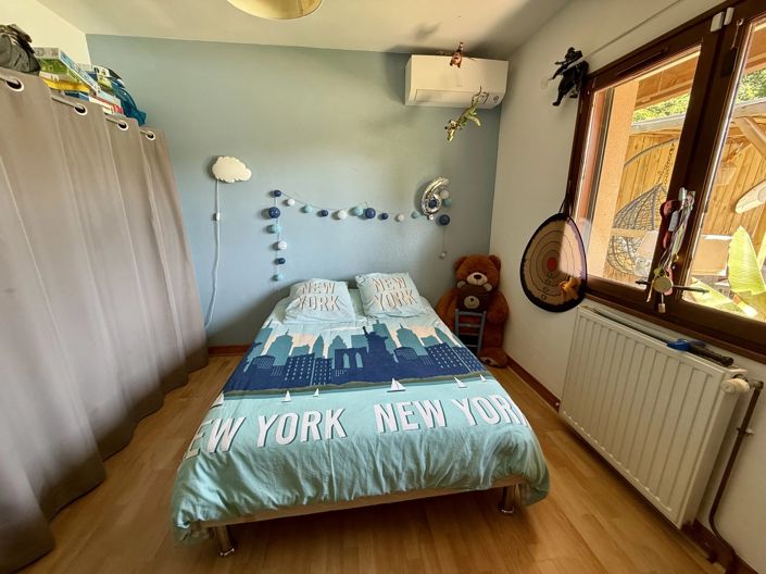 Image No.9-4 Bed House for sale