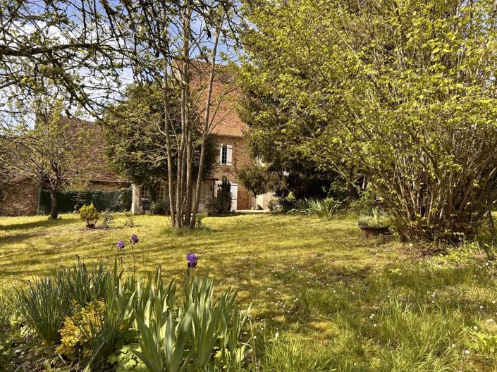 Image No.2-4 Bed House for sale