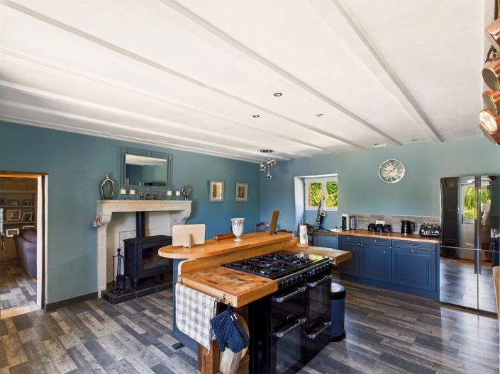 Image No.3-5 Bed Village House for sale