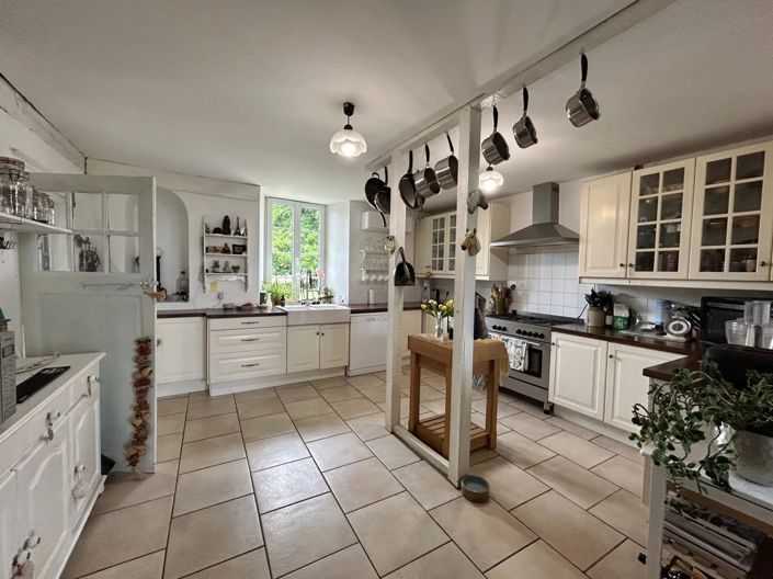 Image No.7-5 Bed Village House for sale