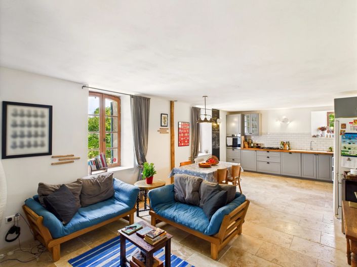 Image No.6-5 Bed Farmhouse for sale