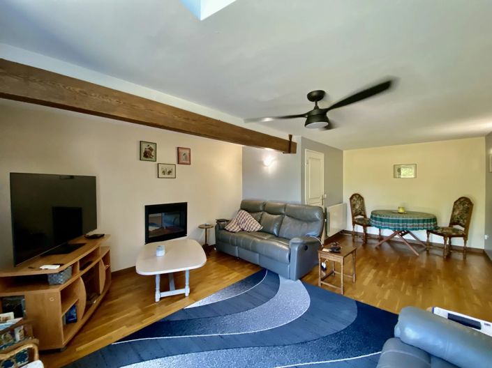 Image No.3-3 Bed House for sale