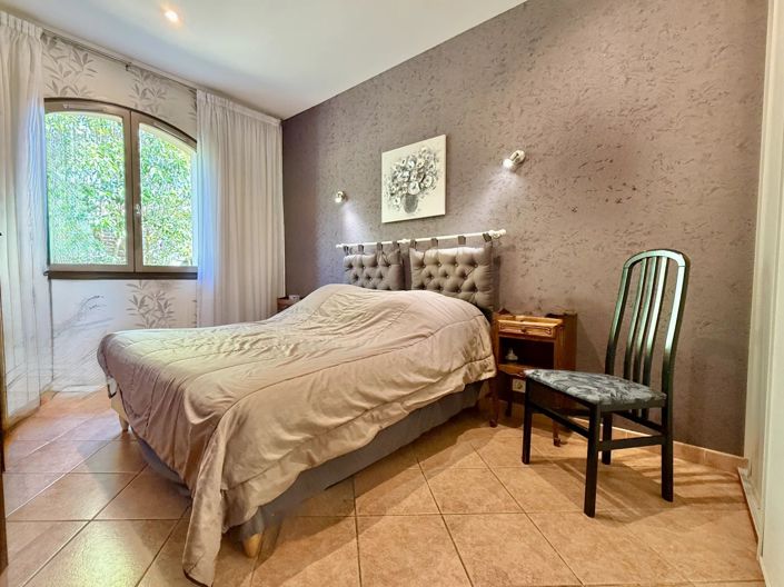 Image No.7-3 Bed House for sale