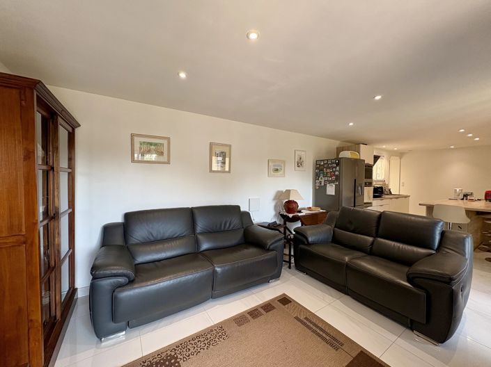 Image No.4-4 Bed Village House for sale