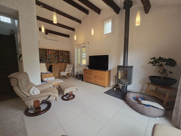 Image No.12-3 Bed House for sale