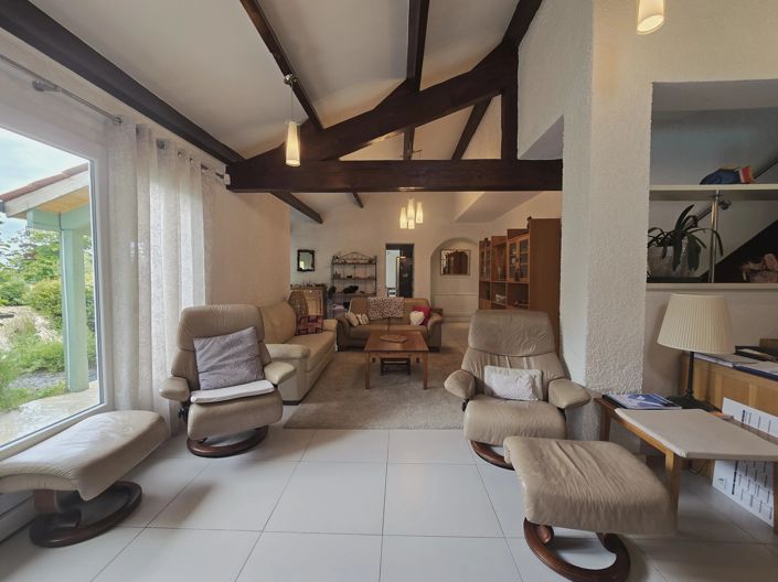 Image No.3-3 Bed House for sale