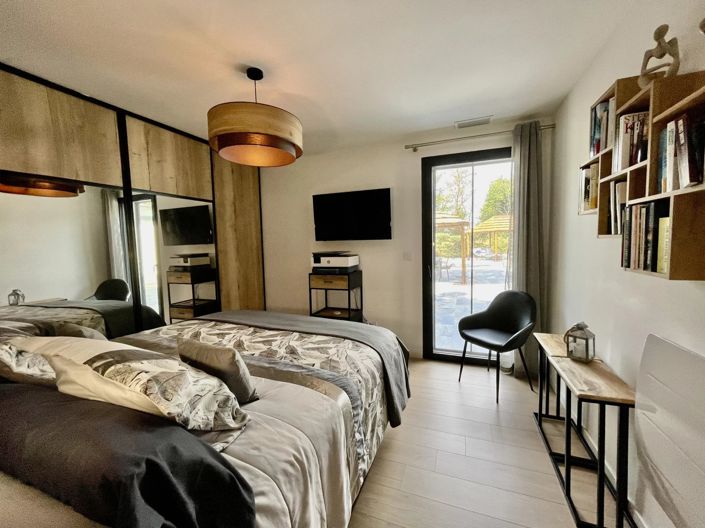 Image No.13-4 Bed House for sale