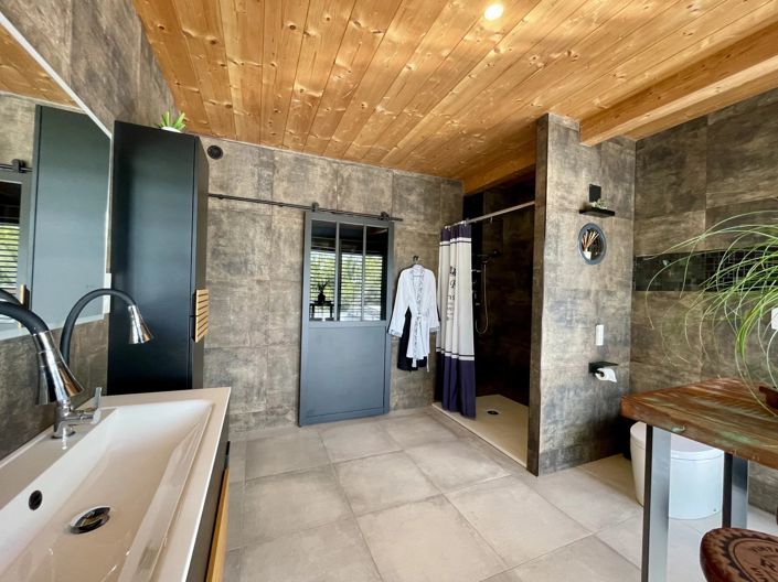 Image No.7-4 Bed House for sale