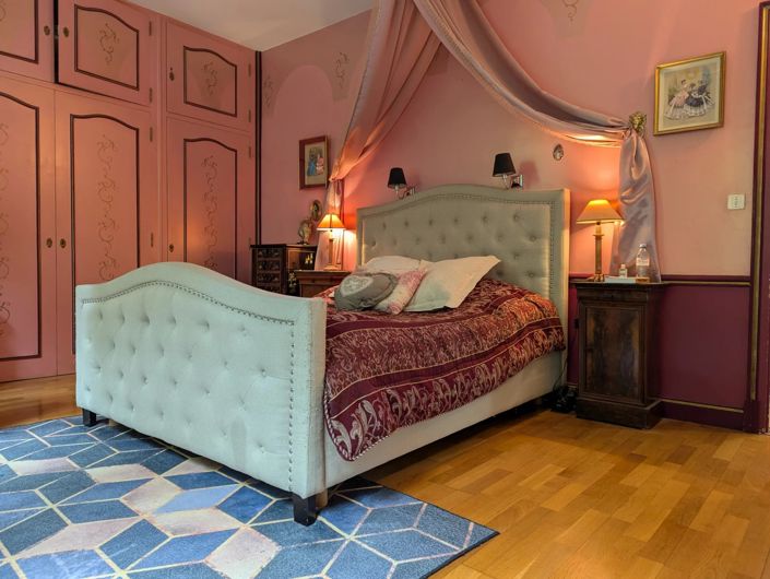 Image No.6-5 Bed Village House for sale