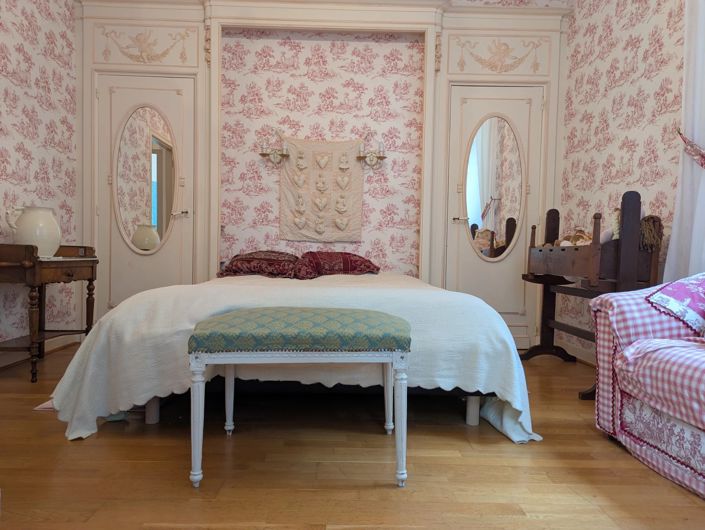 Image No.8-5 Bed Village House for sale