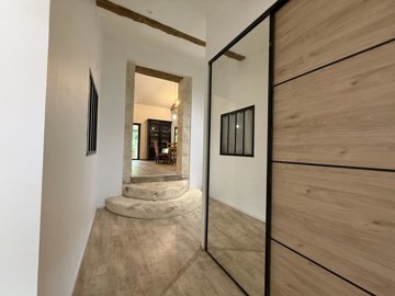 1b518d106f7657fc1f810f4335671c148c7f6d9d09403