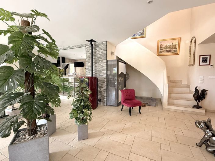 Image No.4-3 Bed House for sale