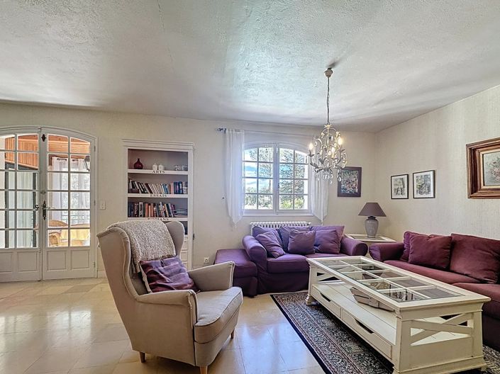 Image No.15-6 Bed House for sale