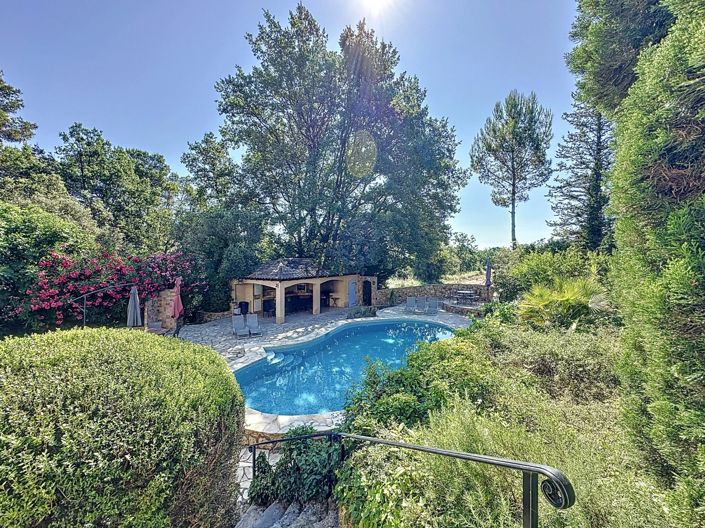 Image No.2-6 Bed House for sale