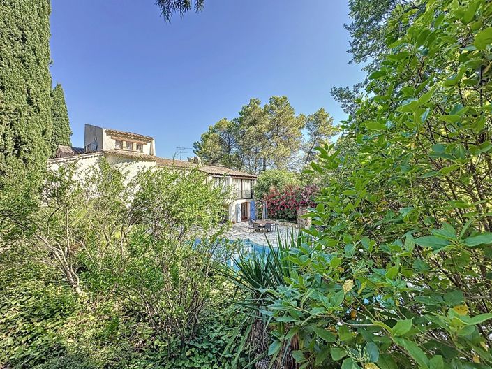 Image No.7-6 Bed House for sale