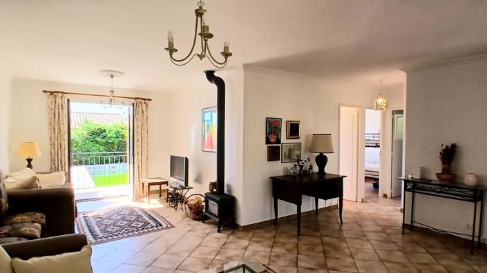 Image No.9-4 Bed House for sale