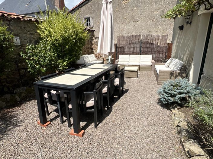 Image No.14-3 Bed House for sale