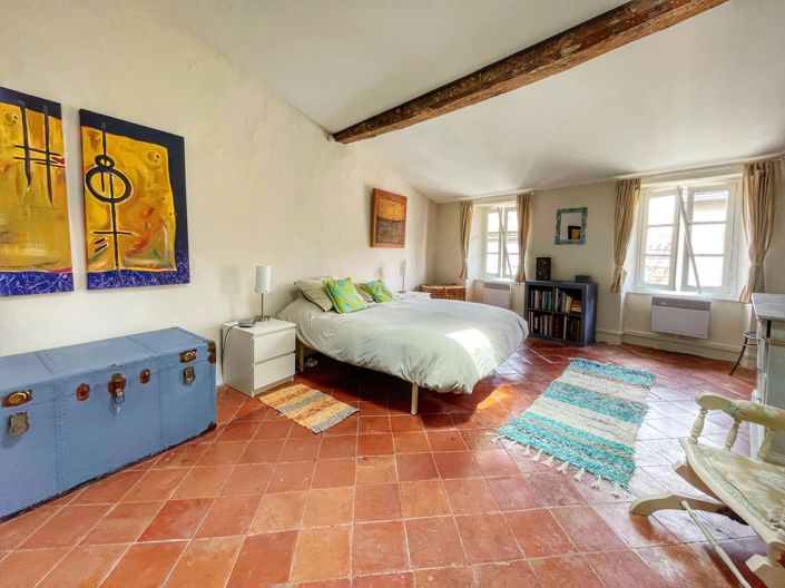 Image No.6-3 Bed House for sale