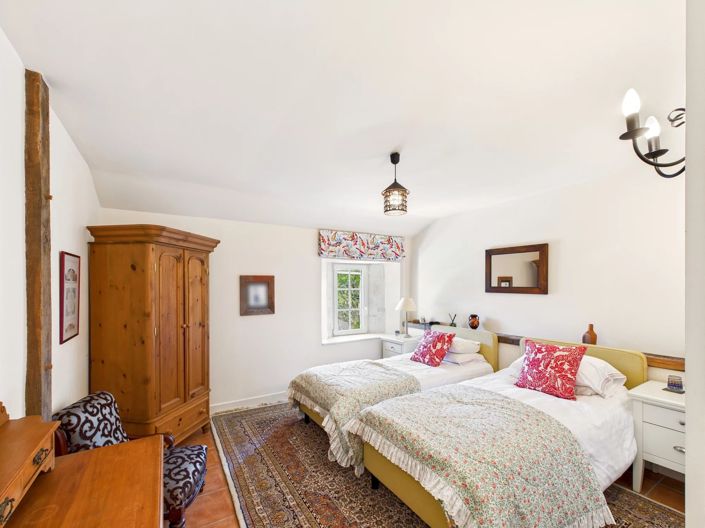 Image No.13-5 Bed House for sale