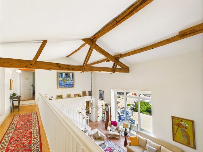 Image No.7-5 Bed House for sale