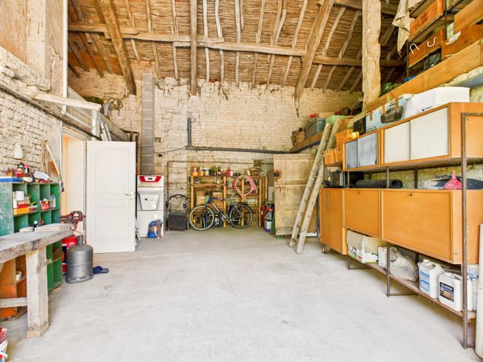 Image No.12-3 Bed House for sale