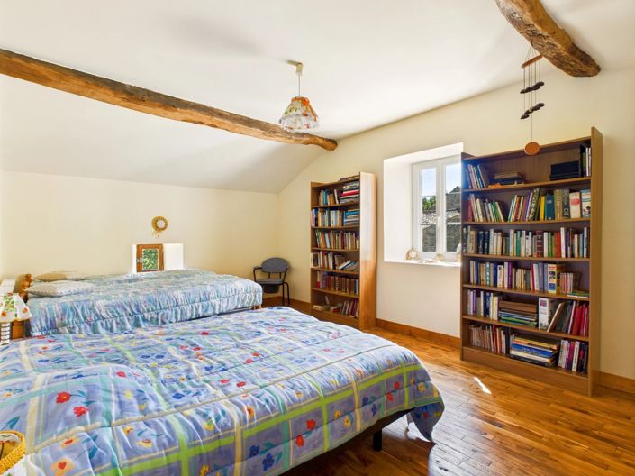 Image No.8-3 Bed House for sale