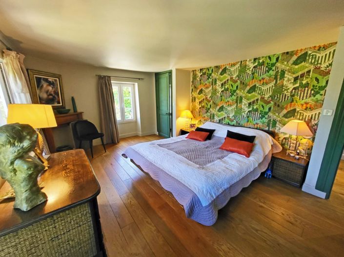 Image No.5-6 Bed House for sale