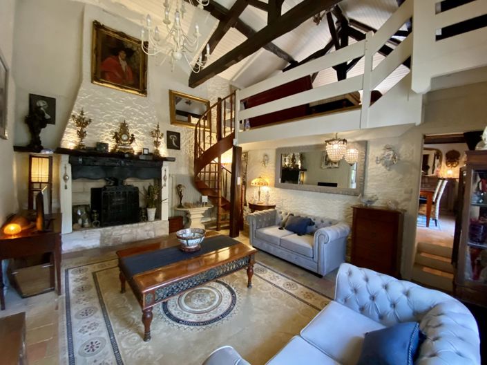 Image No.8-3 Bed House for sale