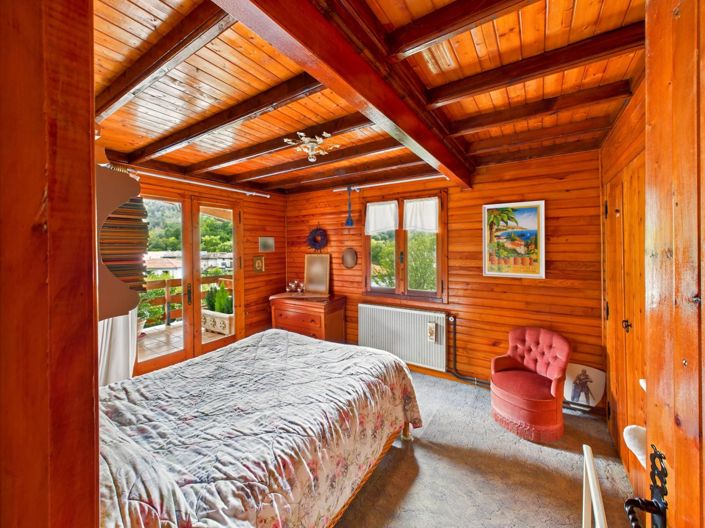 Image No.10-4 Bed House for sale