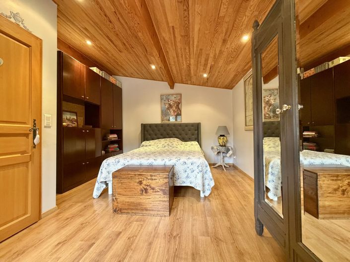 Image No.9-4 Bed House for sale