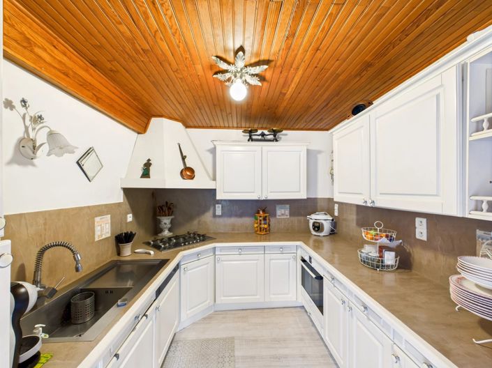 Image No.7-4 Bed House for sale