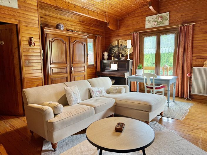 Image No.8-4 Bed House for sale