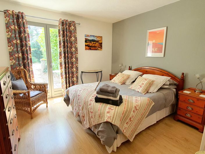 Image No.11-7 Bed House for sale