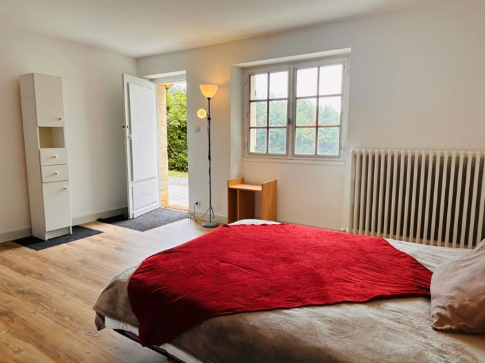 Image No.6-3 Bed House for sale